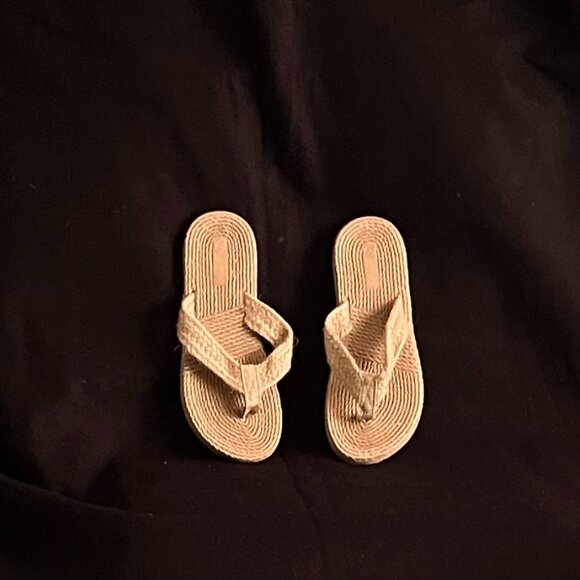 Rope/Hemp-Like Light Tan Flat Thong Flip Flops Size 40/9* - Picture 1 of 6